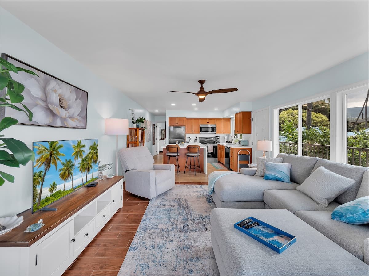 Oceanfront Kona Gem-Top Floor End Unit-New Updated - Photo 4