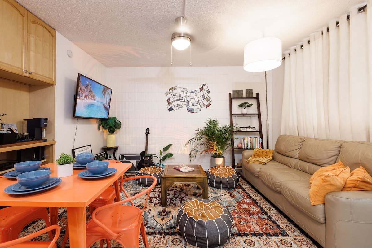 Condo in Honolulu · ★4.86 · 1 bedroom · 1 bed · 1 private bath - Photo 1