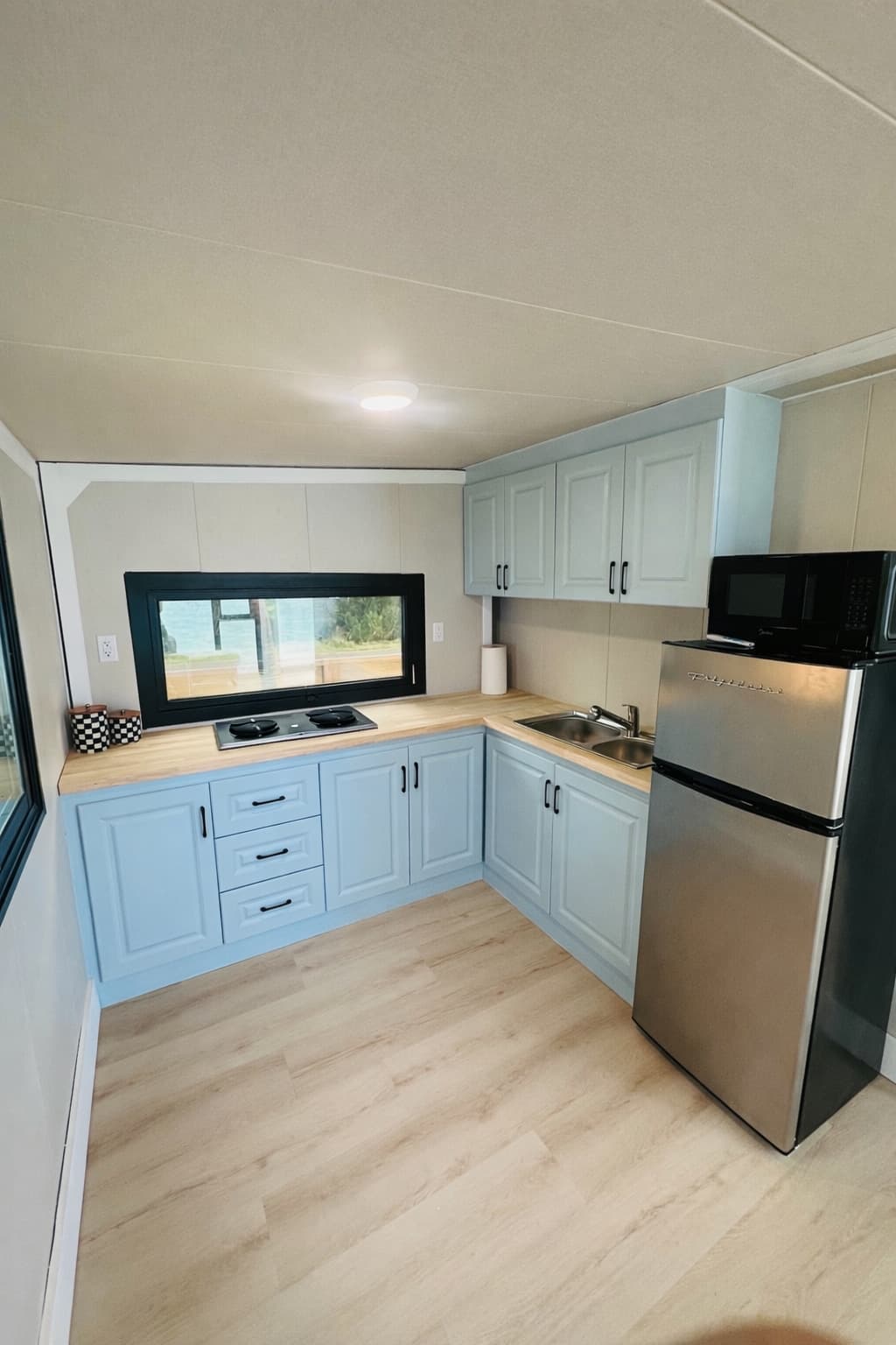 Home in Hauula · ★5.0 · 1 bedroom · 1 bed · 1 private bath - Photo 2