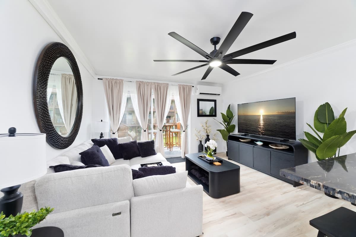 Condo in Kailua-Kona · ★5.0 · 1 bedroom · 2 beds · 1 bath - Photo 4