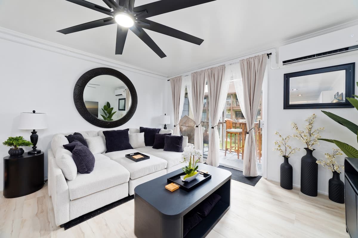 Condo in Kailua-Kona · ★5.0 · 1 bedroom · 2 beds · 1 bath - Photo 2