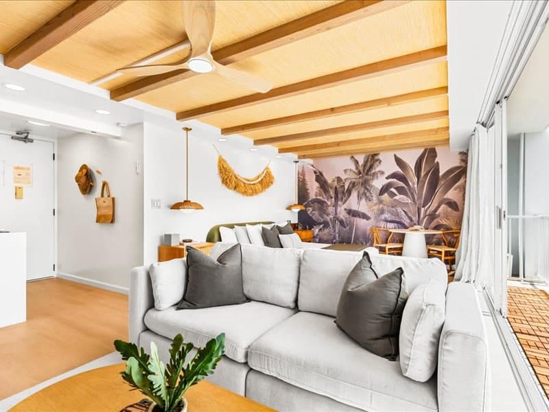 Rooftop Pool • Renovated • 3 Minutes Walk to Beach - Photo 2