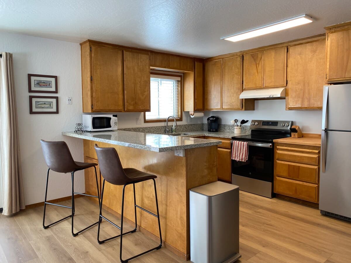 Steps to Main St, Truckee River Chalet - Photo 5