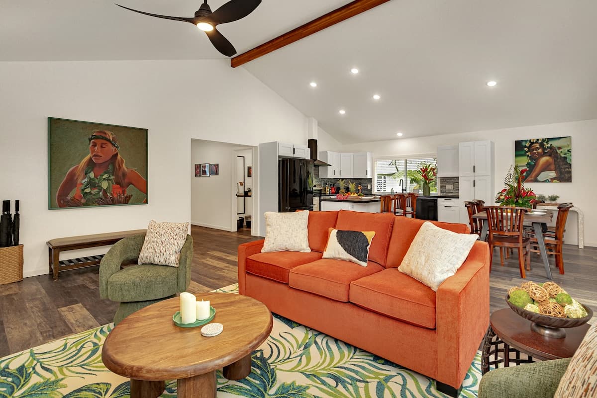 Home in Mountain View · ★5.0 · 3 bedrooms · 4 beds · 2 private baths - Photo 2