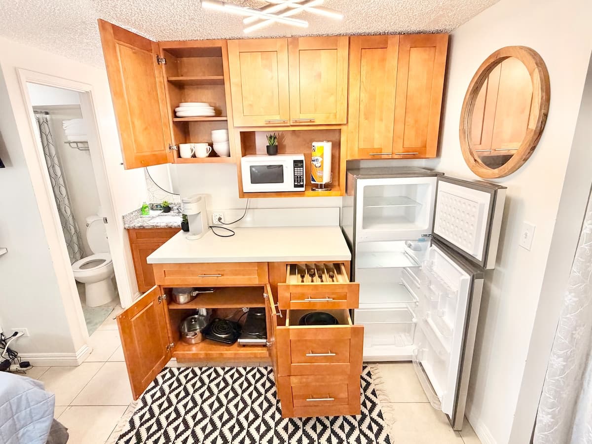 707A Upgraded condo in Paradise, Waikiki Beach. - Photo 4