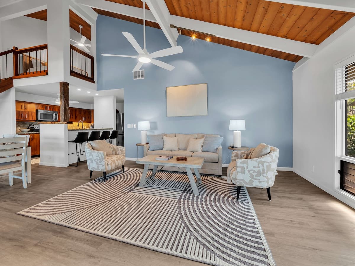 Oceanfront 3BR Kona Penthouse — Unreal Ocean Views - Photo 2