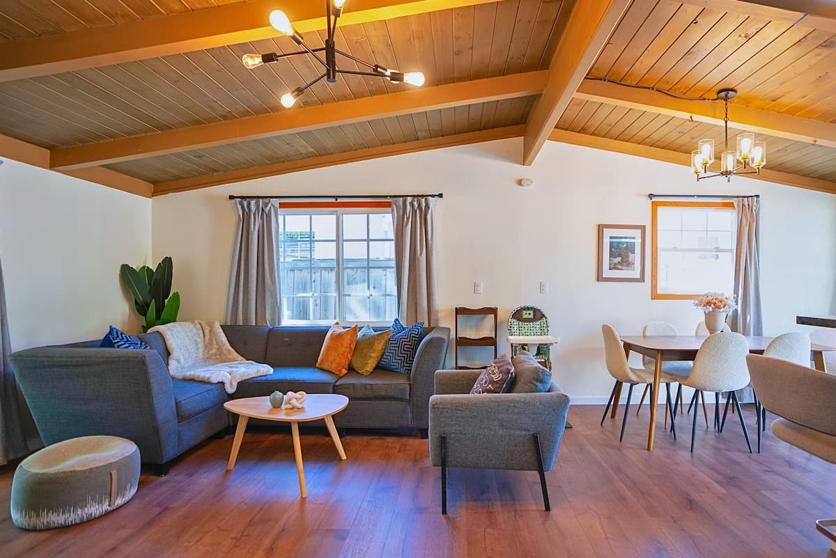 Modern Silicon Valley Home with Sunroom & BBQ - Photo 1