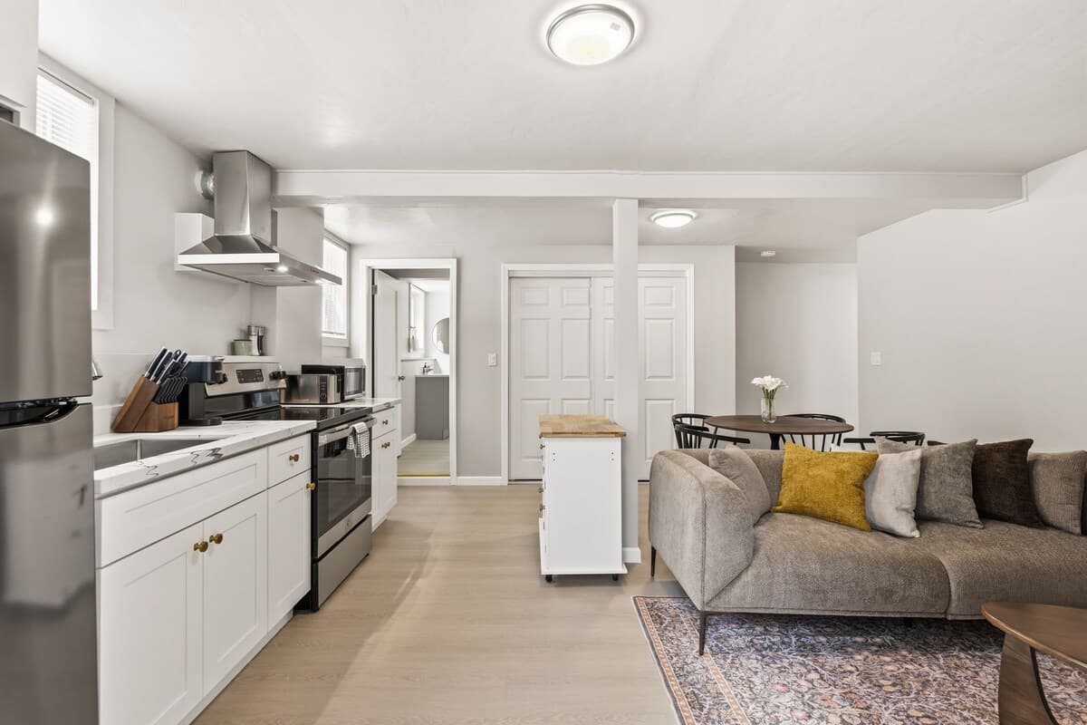 2BR Near SCU, NVIDIA, Apple, Google - Photo 3