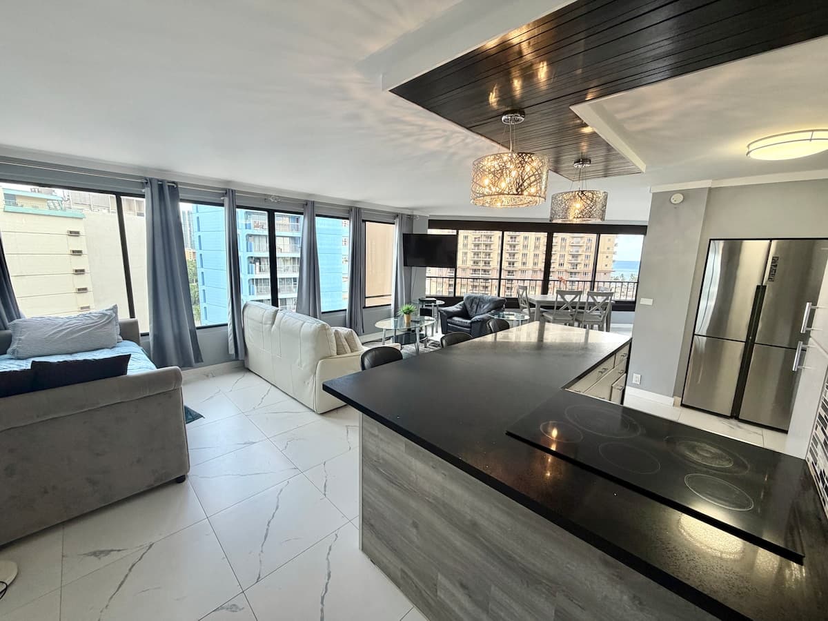 Waikiki Spacious timeshare - Photo 2