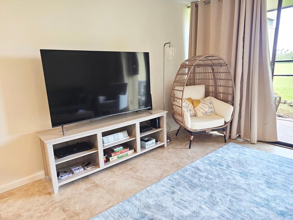 Condo in Kahuku · ★4.99 · 1 bedroom · 1 bed · 1 private bath - Photo 1