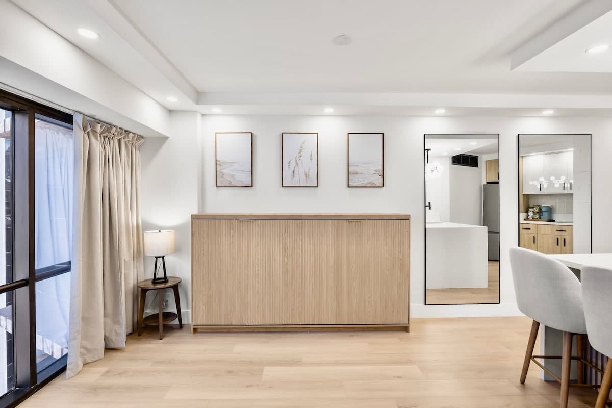 26F-Financial District-City View-1BR w/Parking - Photo 5