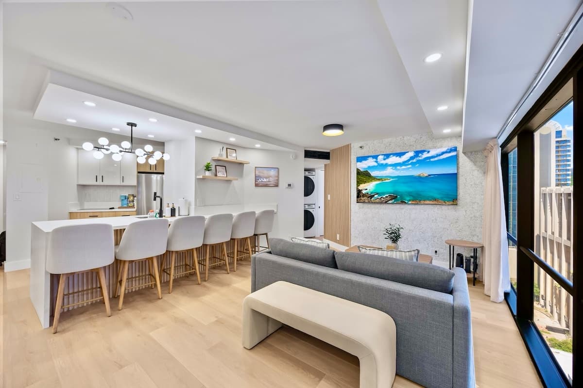 26F-Financial District-City View-1BR w/Parking - Photo 1