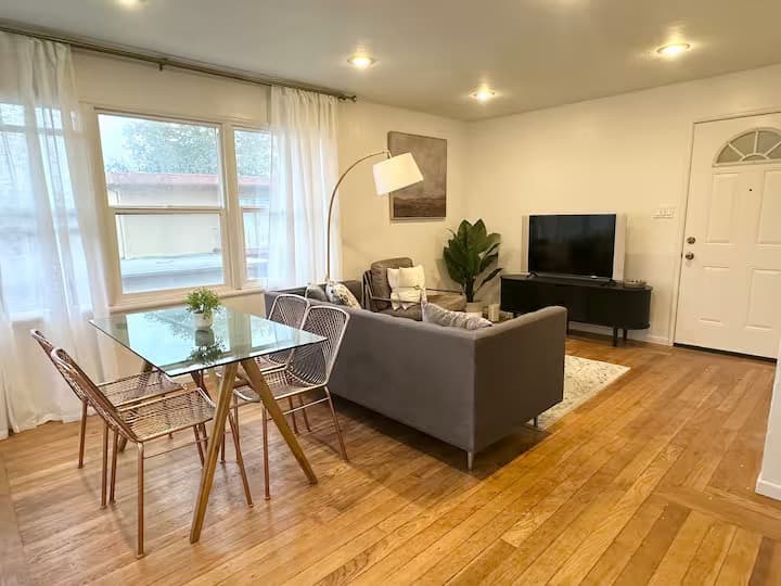 Bright, renovated 800 sqft 2-bdrm in Berkeley - Photo 5