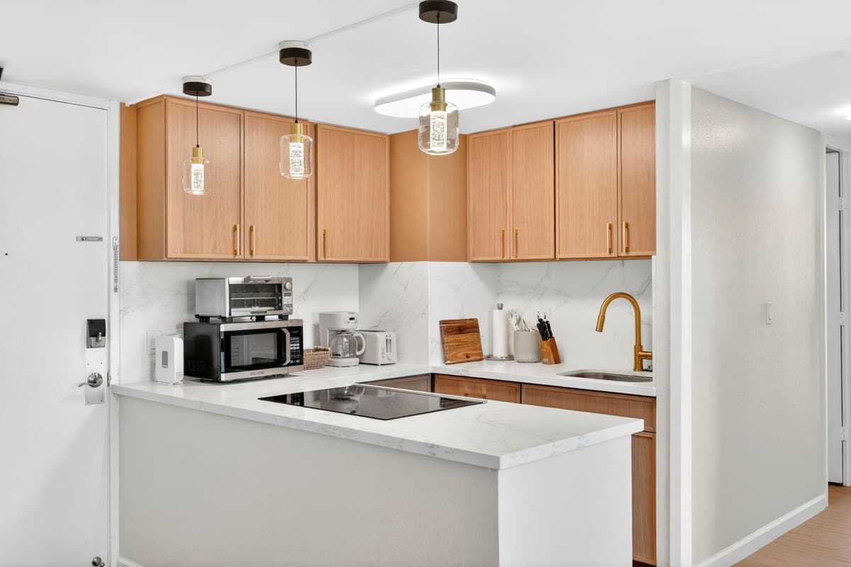 Modern Waikiki 1BR | Fully Renovated - Photo 5