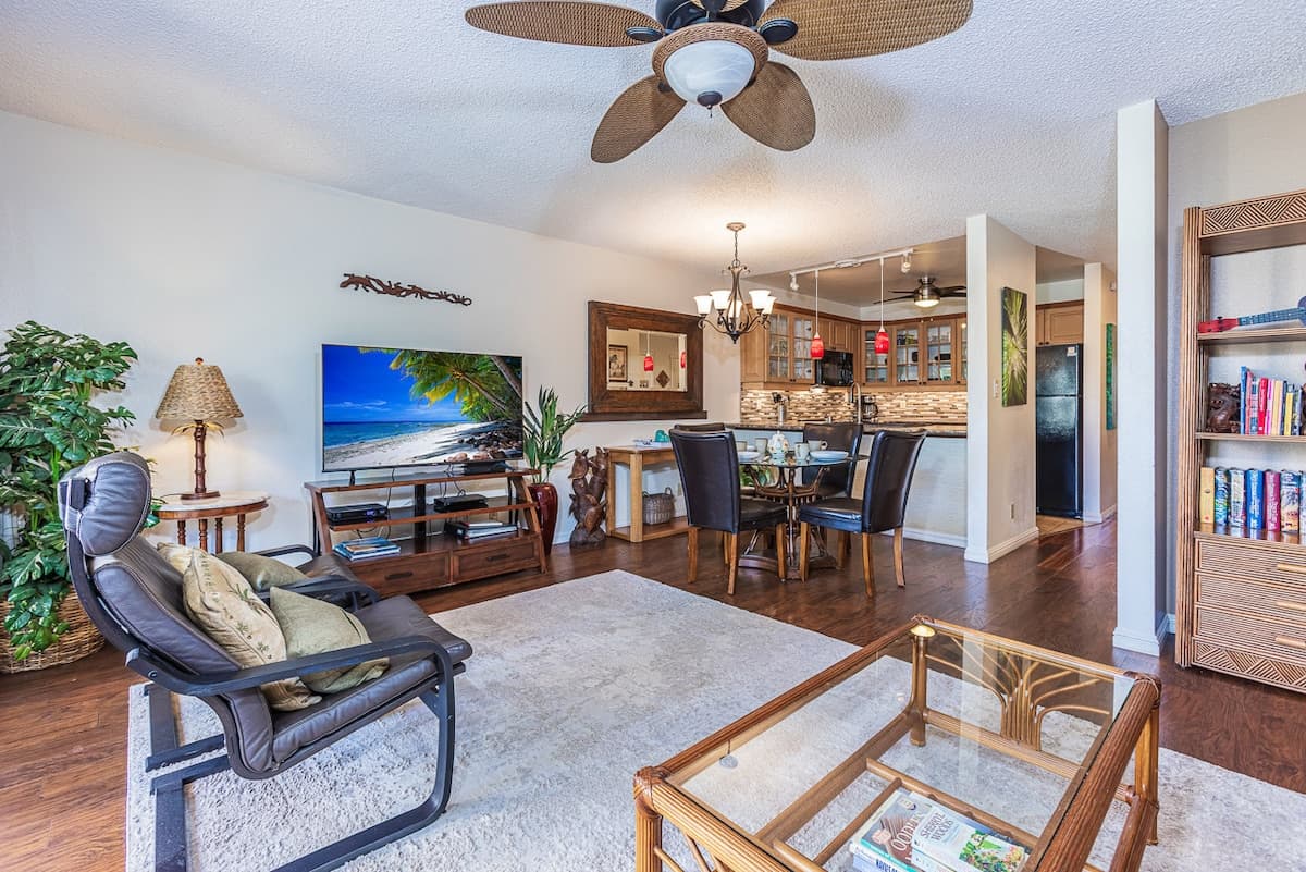 Kamaole Beach condo w/ heated pool and spa - Photo 5