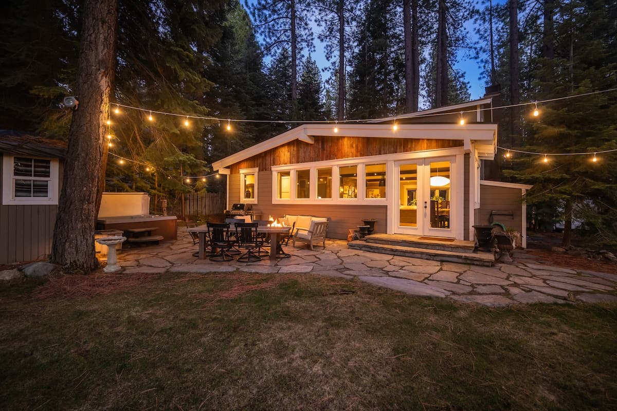 Private Forest Retreat, Walk to Beach & Hot Tub - Photo 1