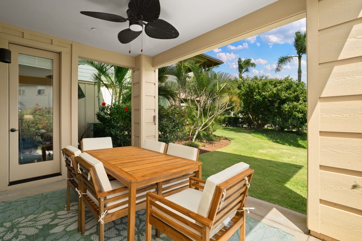 3BR Poipu condo, pool and beach gear - Photo 2