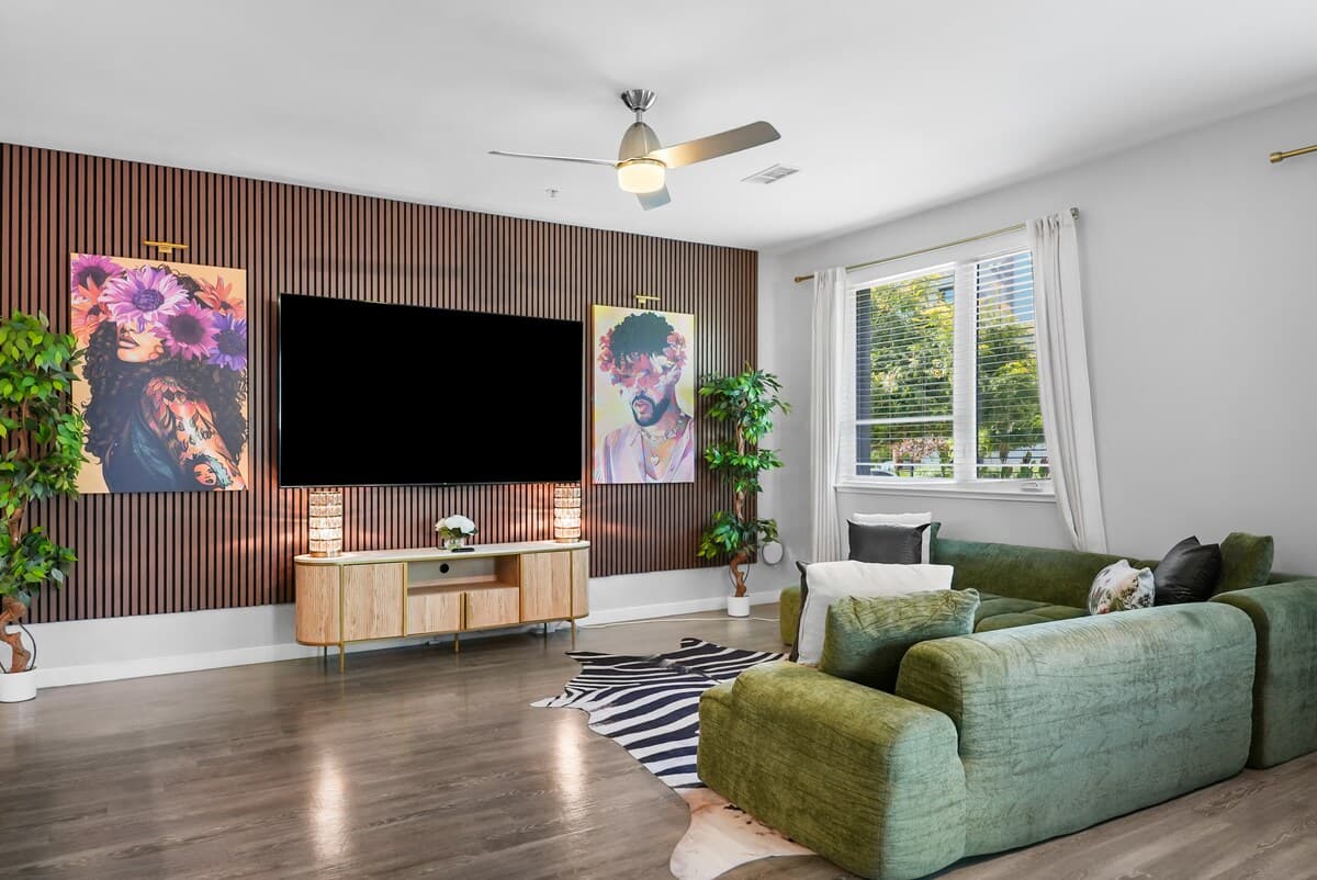 Brand New Luxury Resort Condo Near Tech HQs - Photo 2