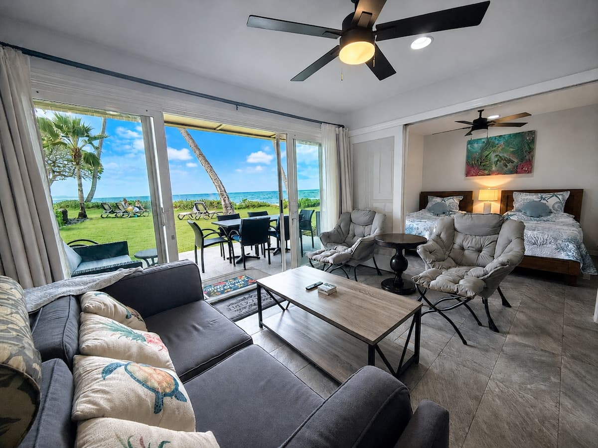 Condo in Kapaa · ★5.0 · 2 bedrooms · 4 beds · 1 private bath - Photo 3