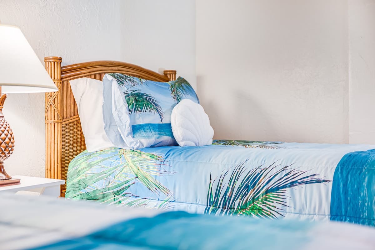 Oceanfront Papakea Condo | Pools & Ocean Views - Photo 5