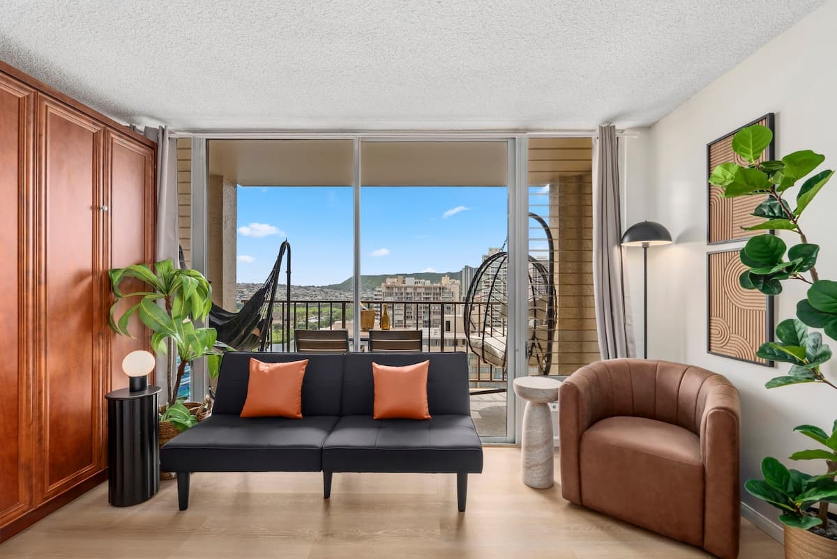 Heo + Parking + Pool + WD + Waikiki View + Luxury - Photo 2