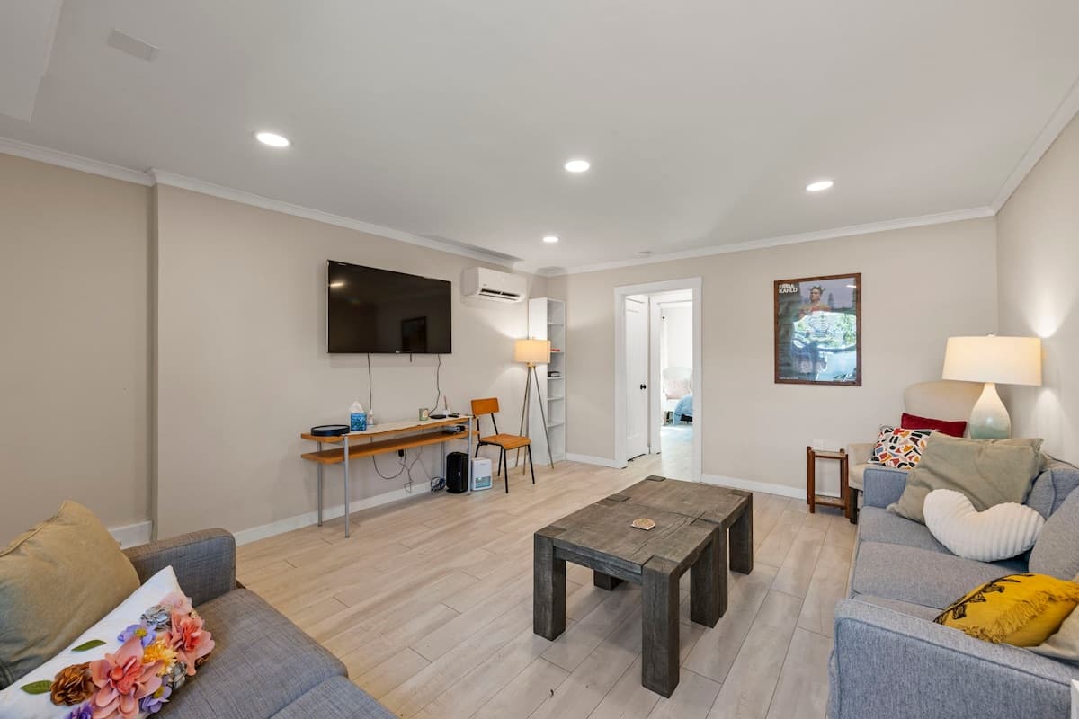 Ground-floor flat near San Pablo Park with AC - Photo 2
