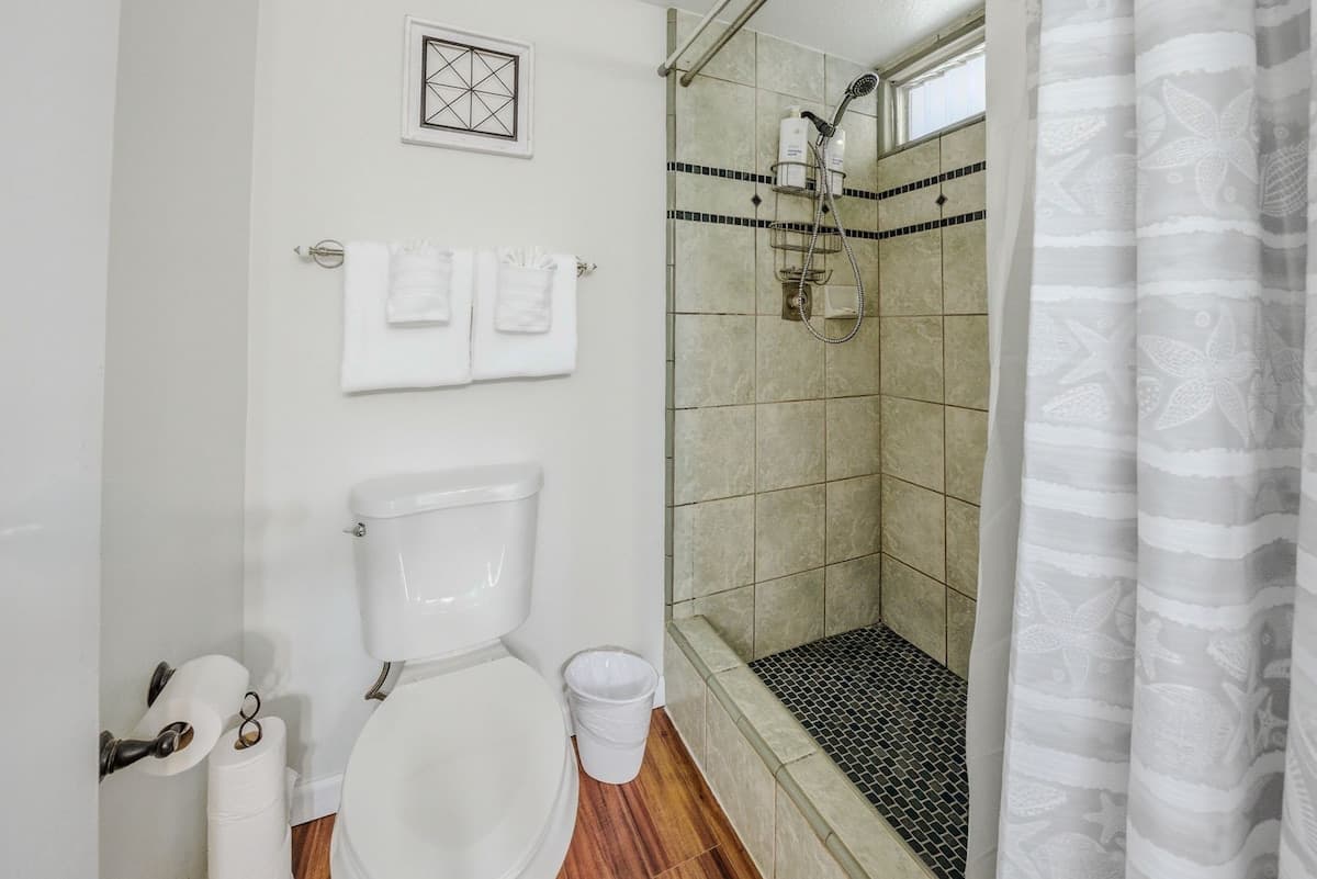 Condo in Princeville · ★4.75 · Studio · 1 bed · 1 bath - Photo 4