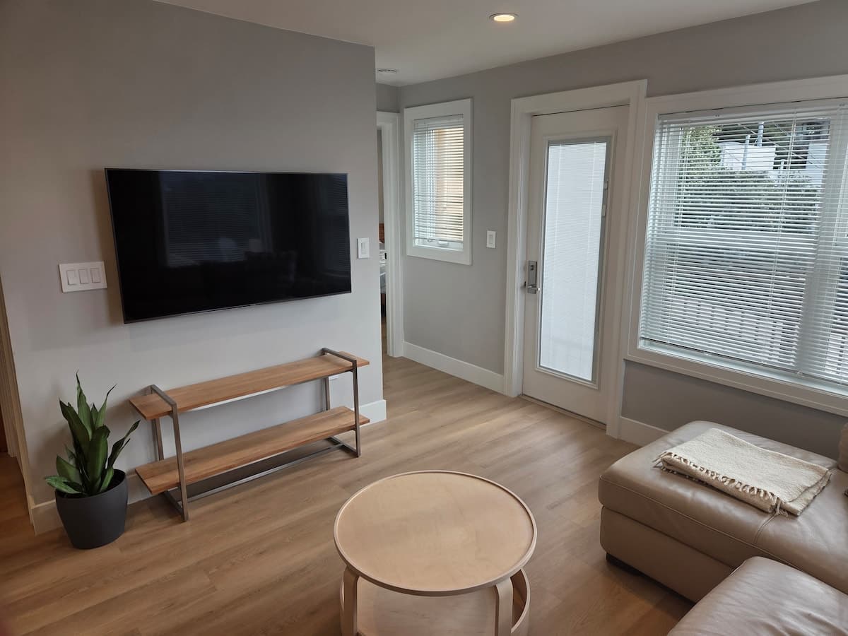 Radiant Heat, Private Deck, Near UCSF & GG Park - Photo 2