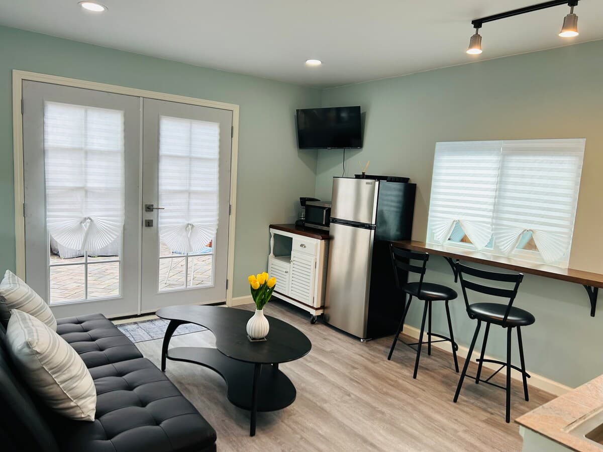 Heart of Silicon Valley Guesthouse - Photo 4