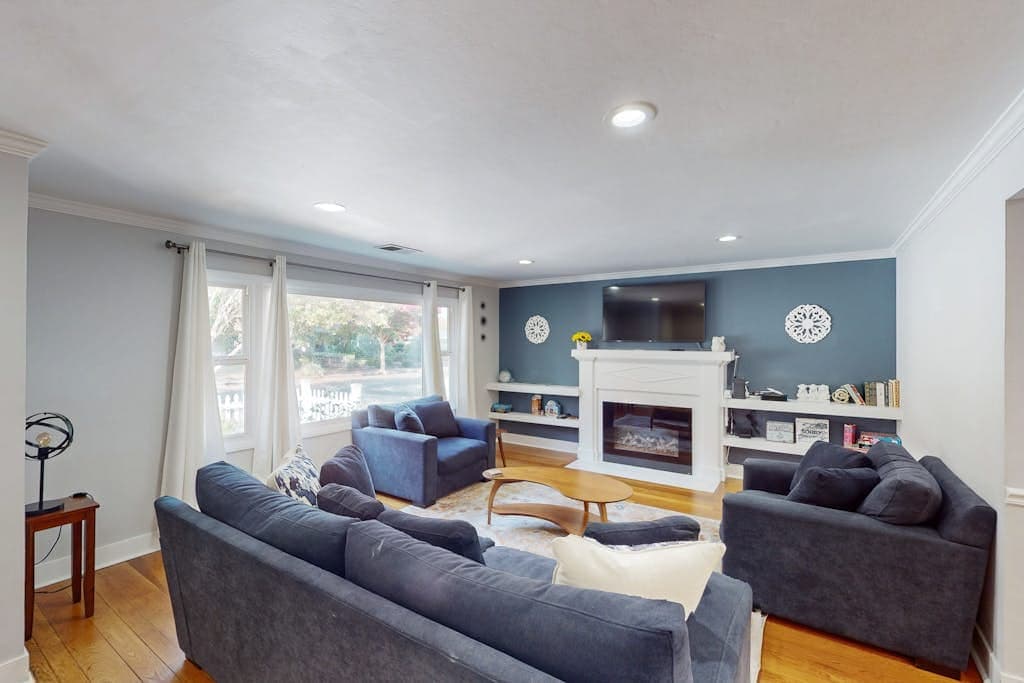Grace Tract Home with Private Patio & Firepit - Photo 3
