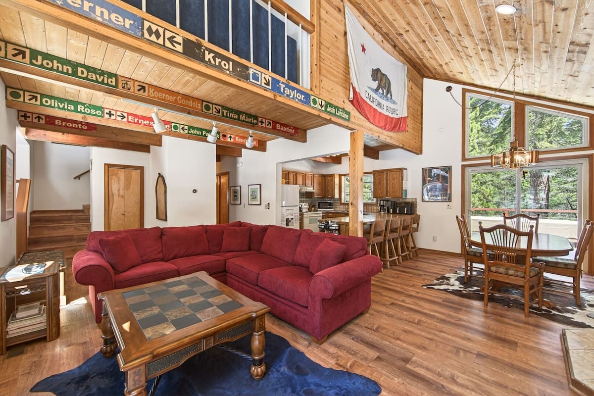 Tahoe Donner Cabin with Loft & Forest Views - Photo 4