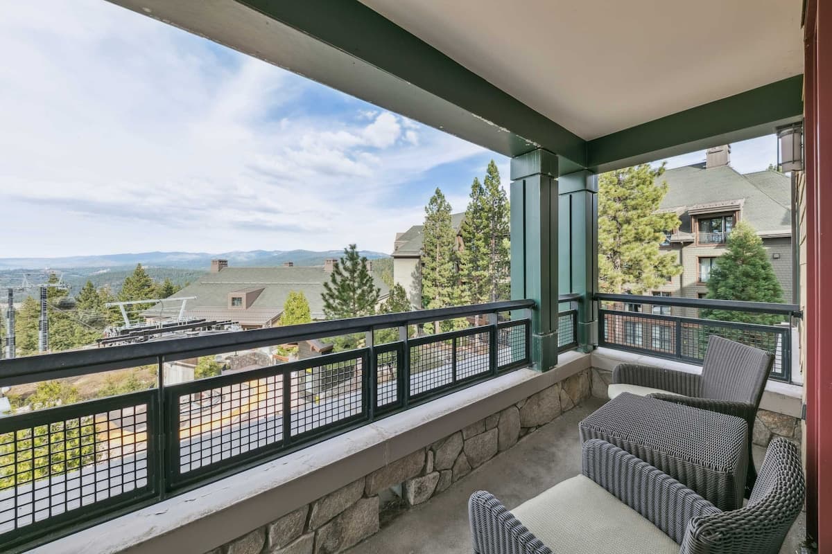 Ritz-Carlton Ski-In/Ski-Out at Northstar - Photo 3