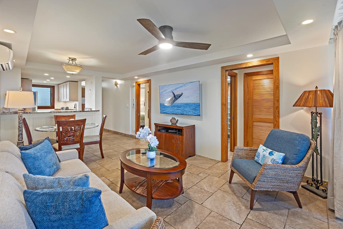 OCEANFRONT Luxury Condo *180° SWEEPING Ocean Views - Photo 5