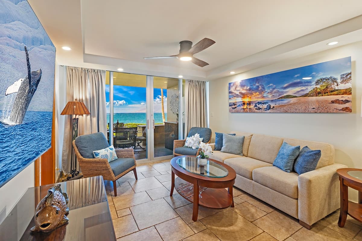 OCEANFRONT Luxury Condo *180° SWEEPING Ocean Views - Photo 3