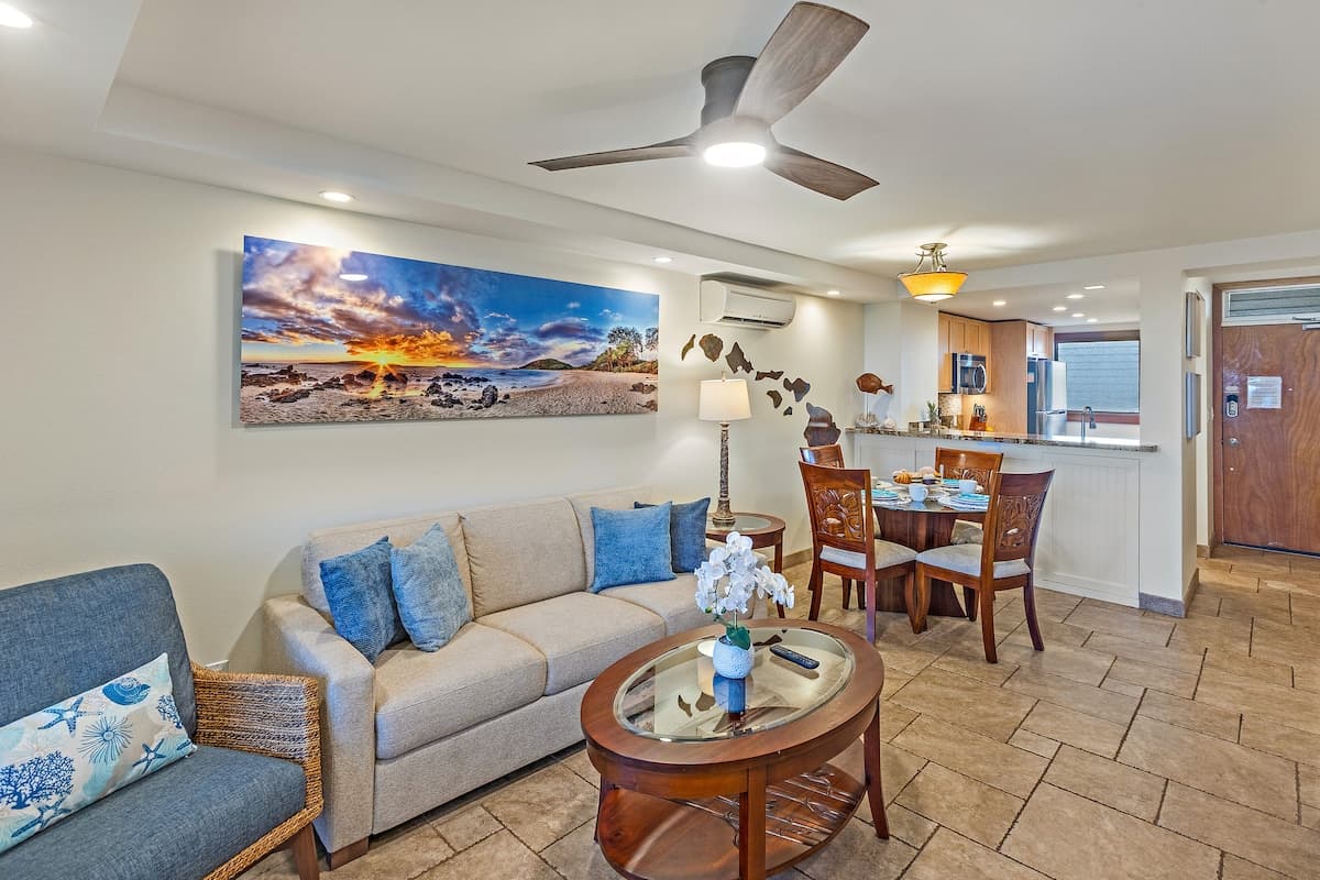 OCEANFRONT Luxury Condo *180° SWEEPING Ocean Views - Photo 1