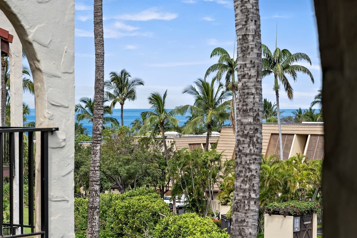Maui Hill 2BR | Ocean View, Pool & King Beds - Photo 1