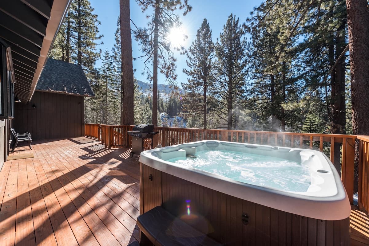Home in Stateline · ★New · 3 bedrooms · 4 beds · 2 private baths - Photo 3