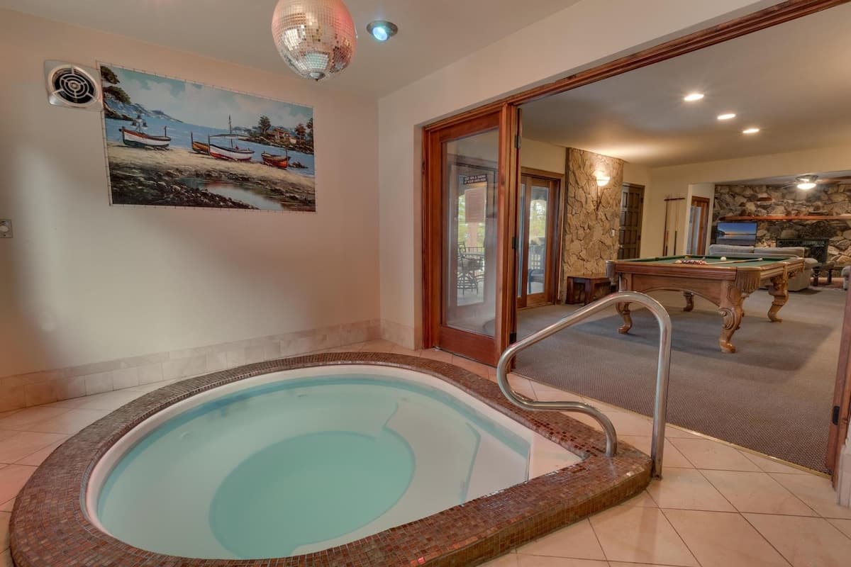 Home in Carson City · ★New · 5 bedrooms · 7 beds · 3.5 private baths - Photo 2