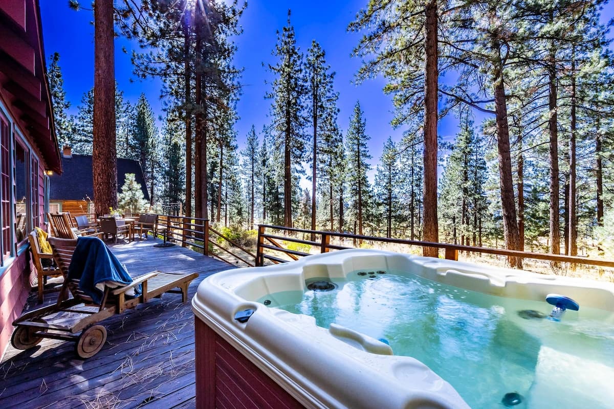 Home in Glenbrook · ★New · 4 bedrooms · 8 beds · 2 private baths - Photo 1