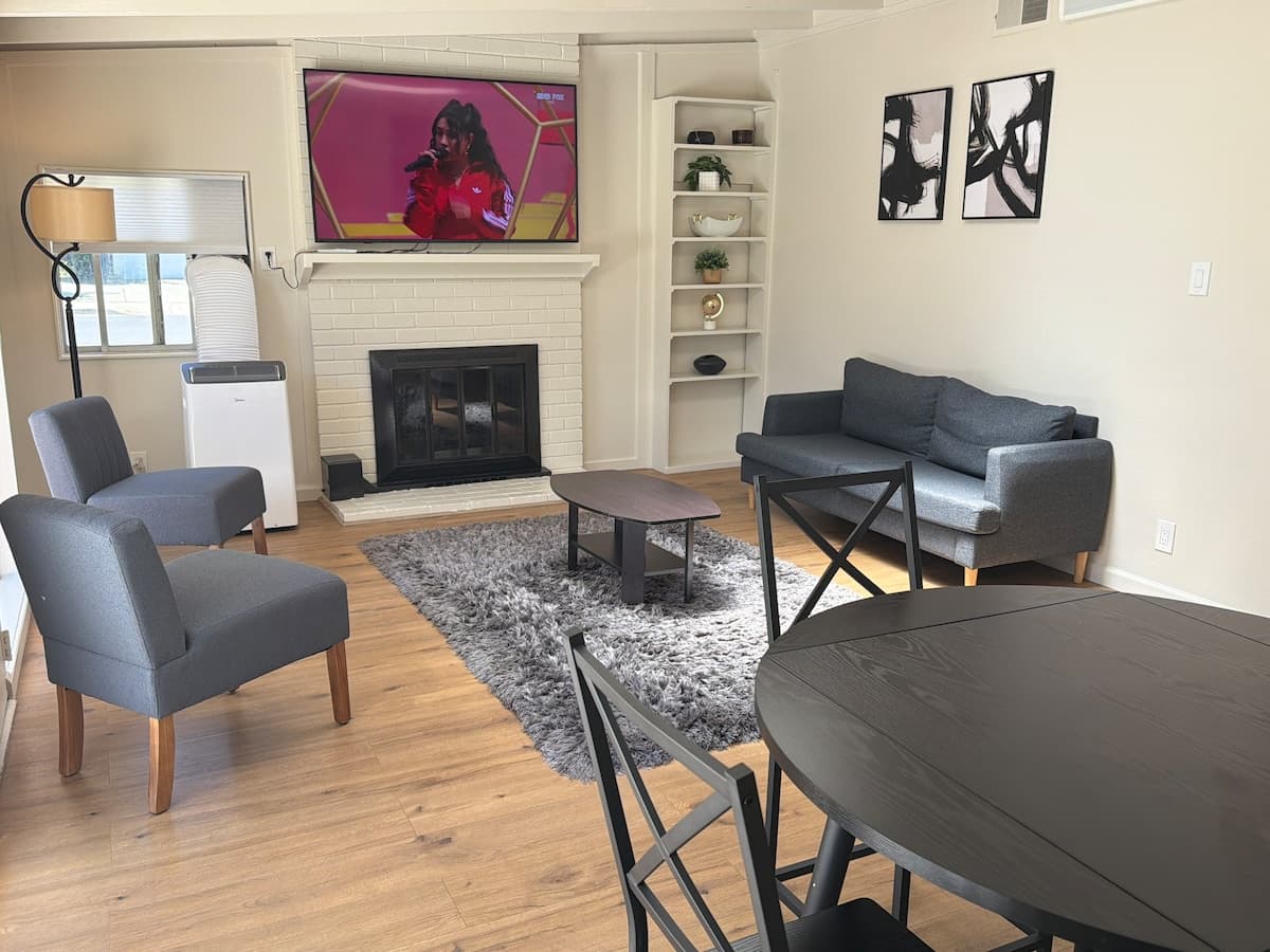 Remodeled Monta Loma Home Near Google & Downtown - Photo 1