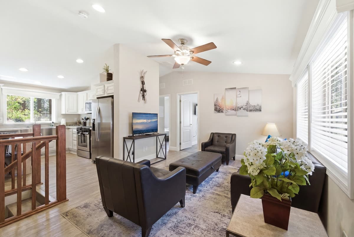 Walkable to Heavenly, Lake, Casinos, AC, Pets OK - Photo 5