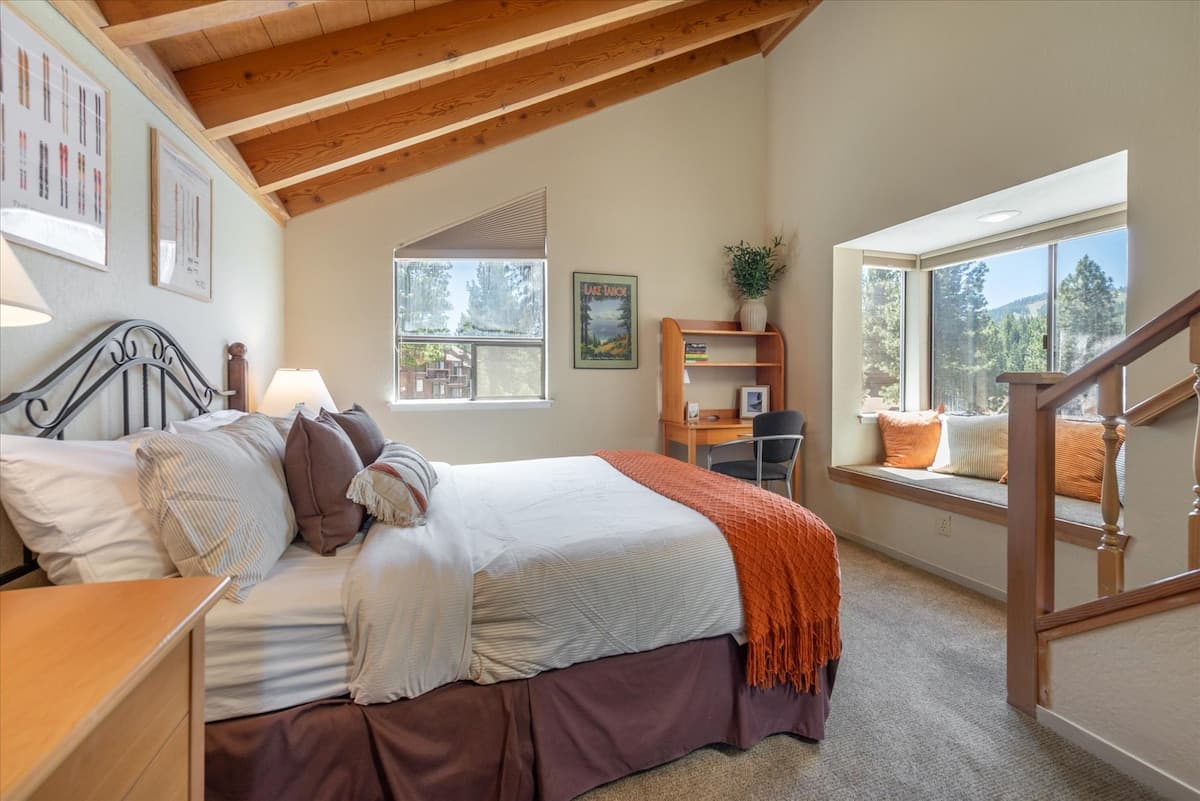 Refreshed Northstar Townhome with Forest Views - Photo 2