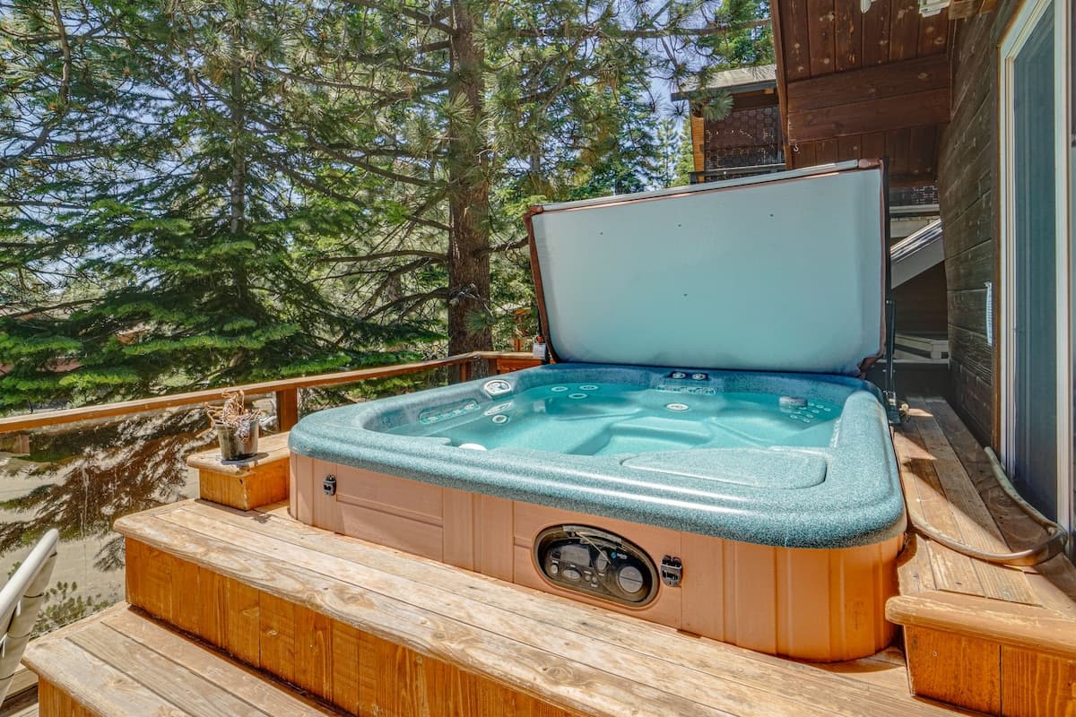 Home in Incline Village · ★New · 3 bedrooms · 4 beds · 3 baths - Photo 3