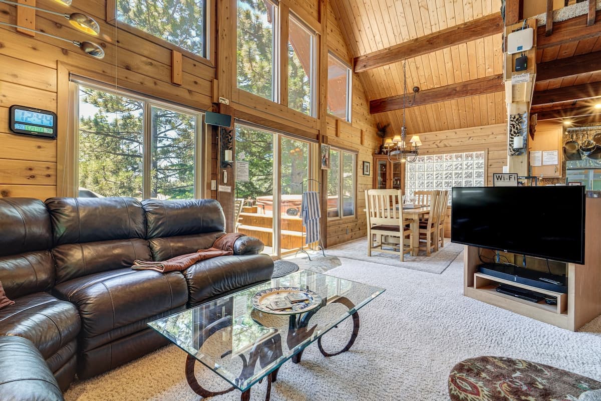 Home in Incline Village · ★New · 3 bedrooms · 4 beds · 3 baths - Photo 4