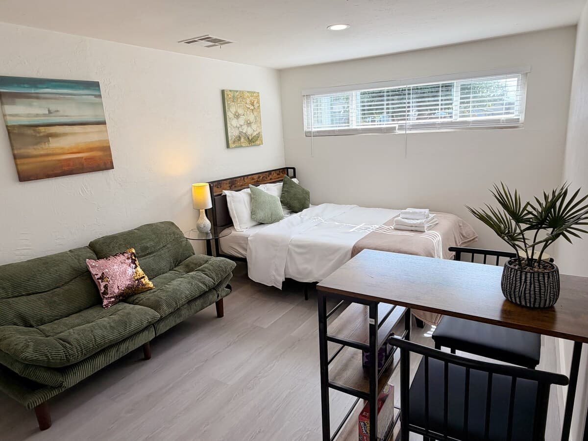 Quiet Guesthouse Near S Bascom Ave & Med Center - Photo 1