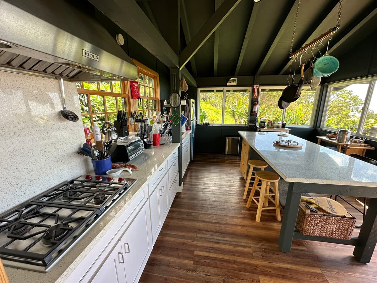 Kula Jacaranda Studio on the Slopes of Haleakala - Photo 3