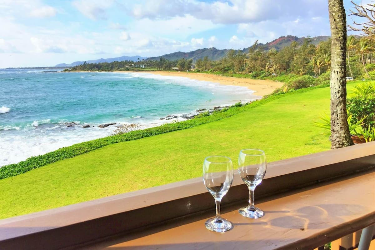 Condo in Kapaa · ★4.63 · 1 bedroom · 2 beds · 1 shared bath - Photo 2