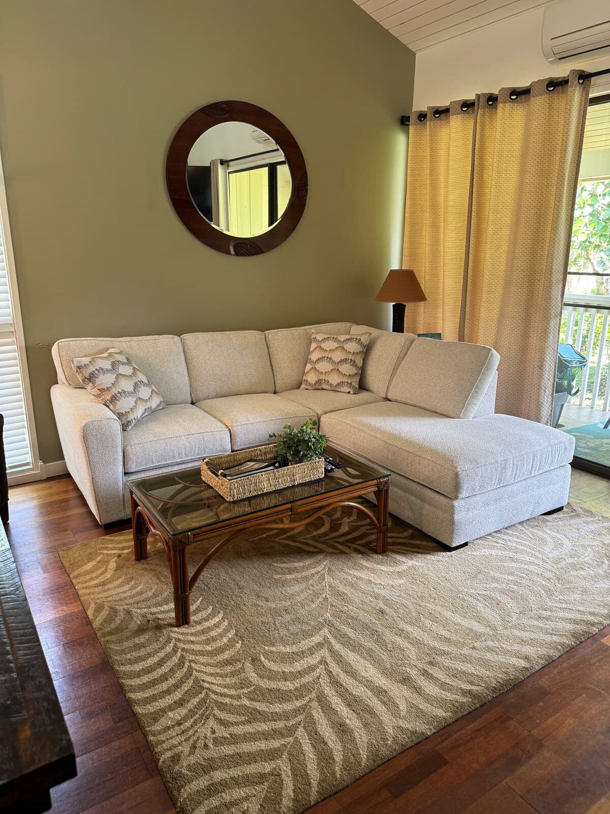 Condo in Kahuku · ★4.89 · 2 bedrooms · 4 beds · 1 private bath - Photo 3