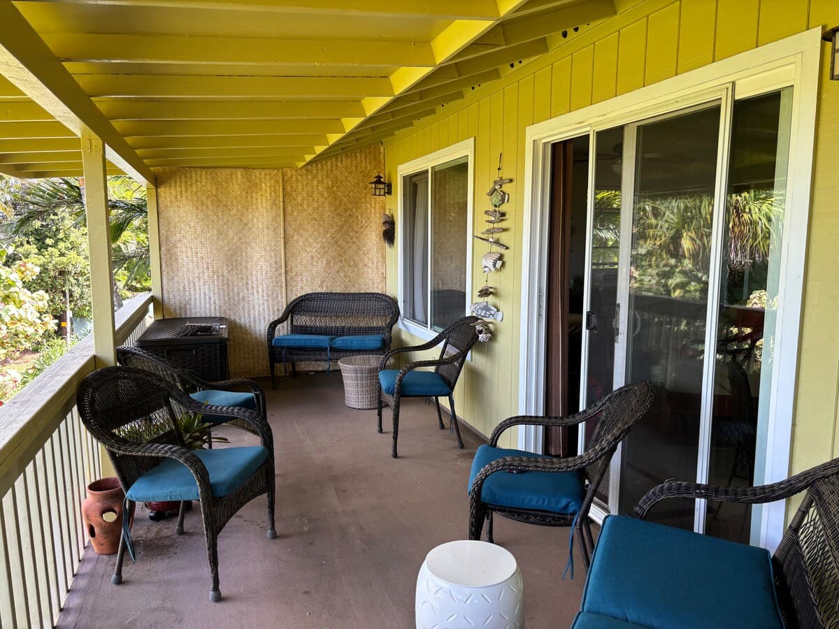 Home in Haiku-Pauwela · ★4.6 · 1 bedroom · 3 beds · 1 shared bath - Photo 4