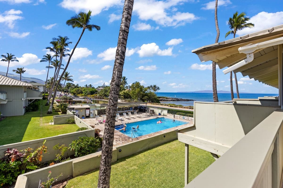 Condo in Kihei · ★4.71 · Studio · 3 beds · 2 private baths - Photo 1